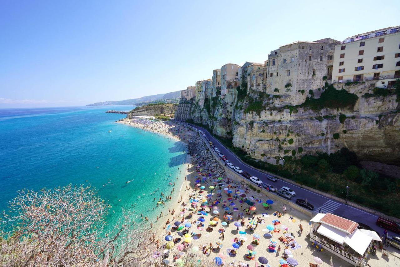 B&B The Sea - Family Rooms - Free Parking Tropea Exteriör bild