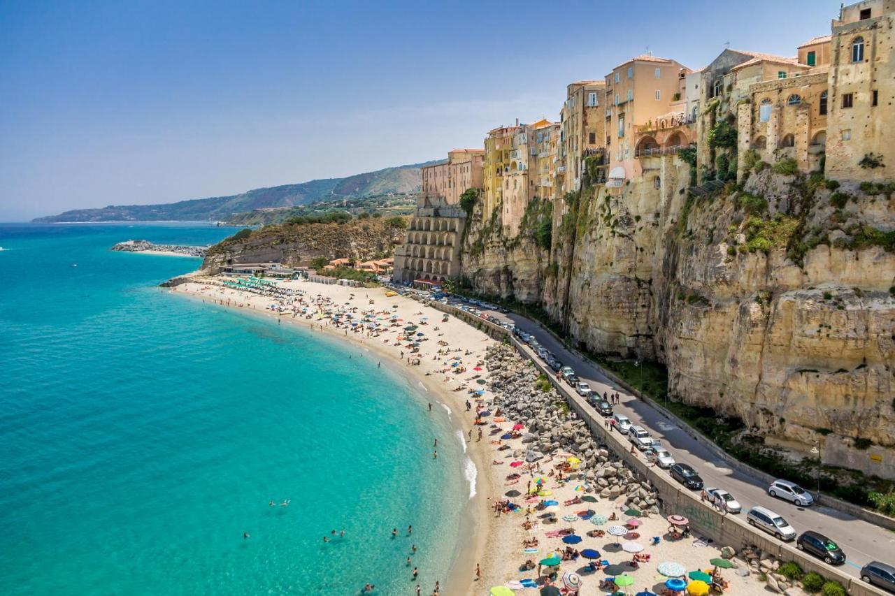B&B The Sea - Family Rooms - Free Parking Tropea Exteriör bild